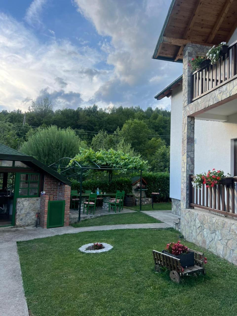 Rooms And Apartmants Mirovic Kolašin Exteriér fotografie
