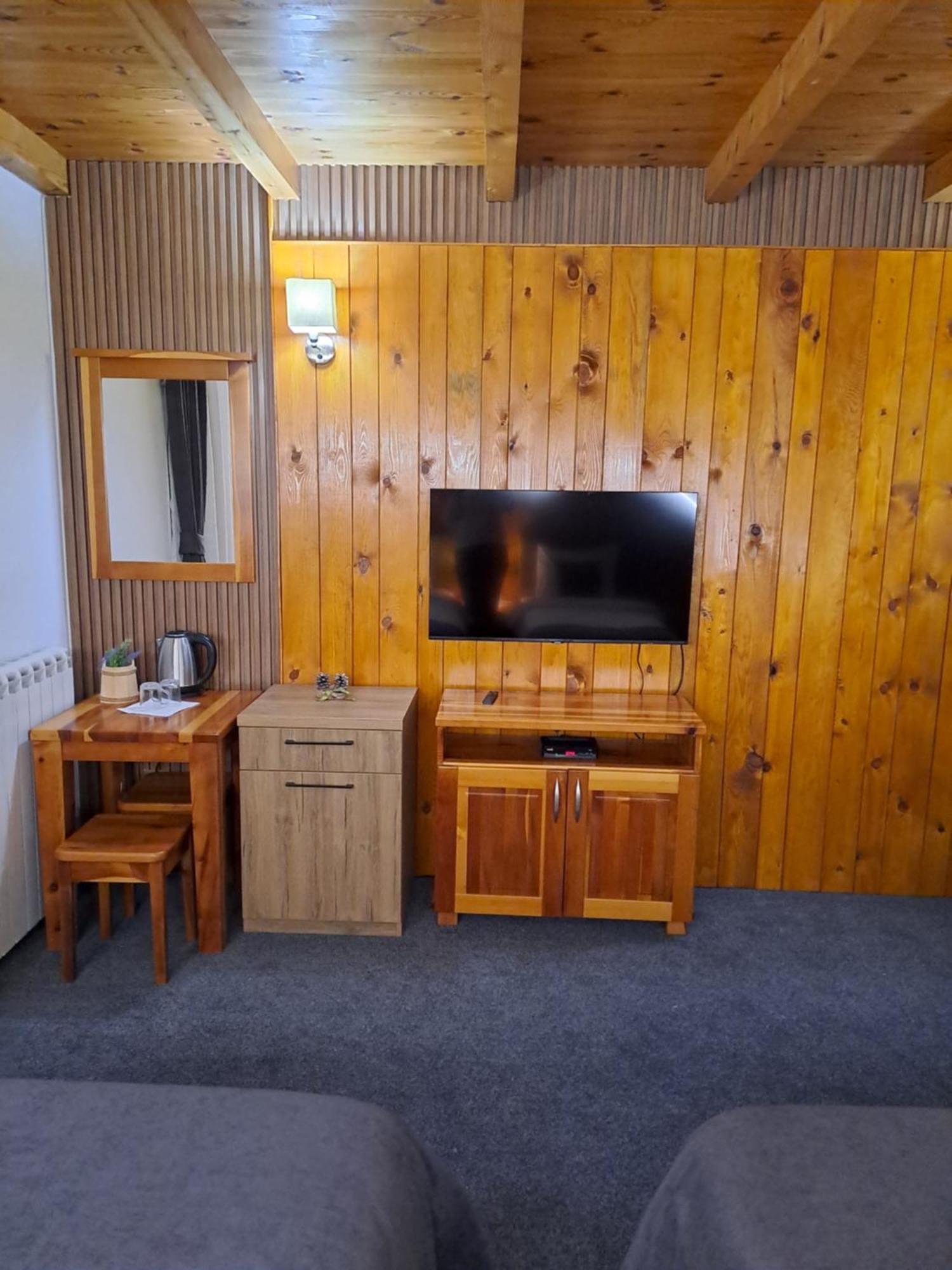 Rooms And Apartmants Mirovic Kolašin Pokoj fotografie